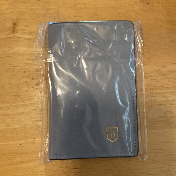 Wallet. Barossa Collection. Unisex anti-lost smart wallet, silver grey - Picture 2 of 11